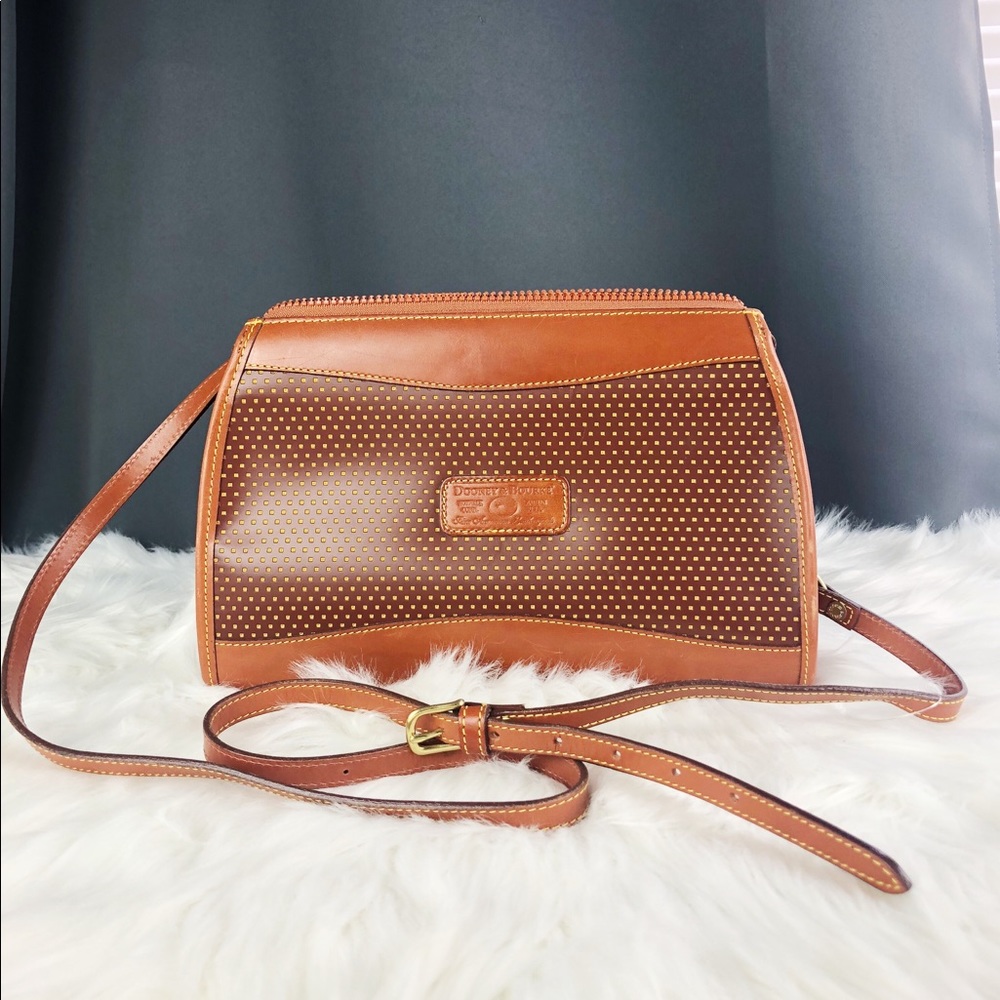 Vintage Dooney & Bourke crossbody Bag